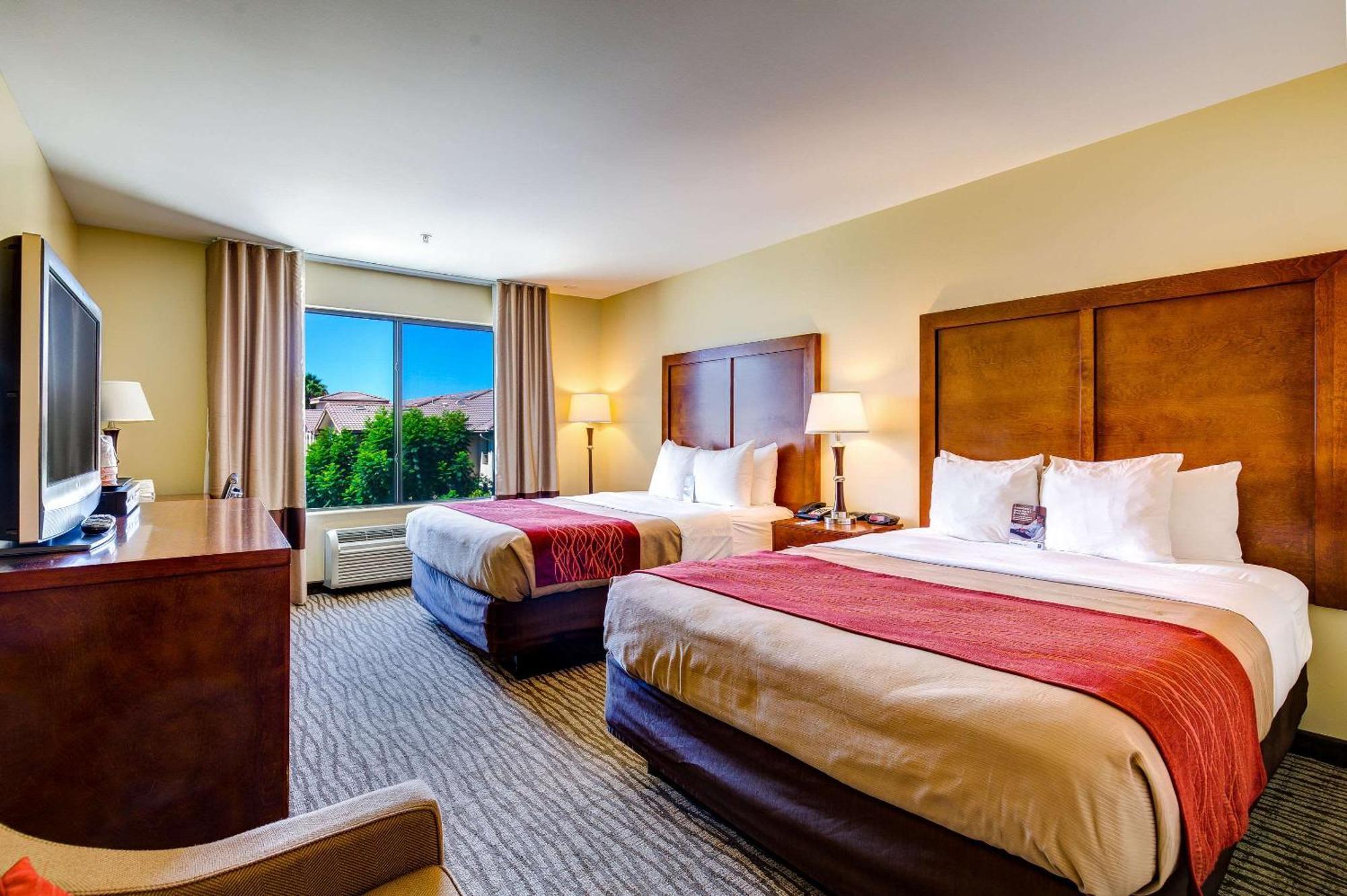 Comfort Inn Pomona Near Fairplex Екстериор снимка