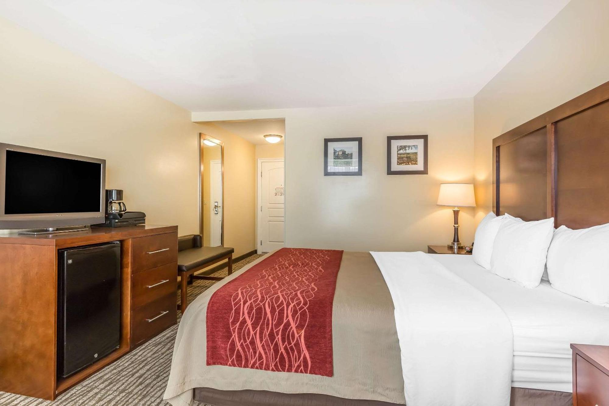 Comfort Inn Pomona Near Fairplex Екстериор снимка